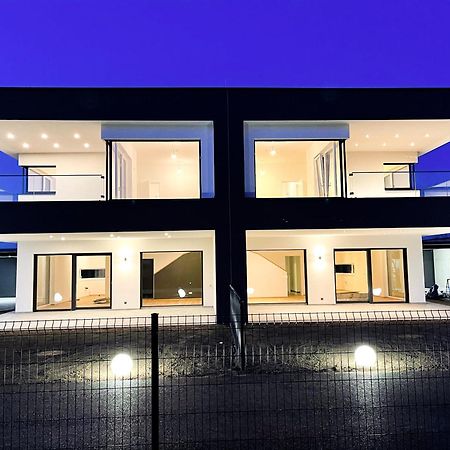 Luxus-Villa In Idyllischer Lage Muttendorf Buitenkant foto